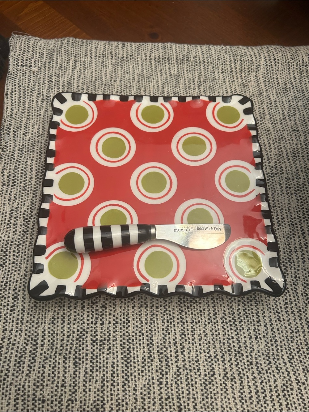 Mud Pie Black & White Striped Handle Spreader with Polka Dot Feet Plate